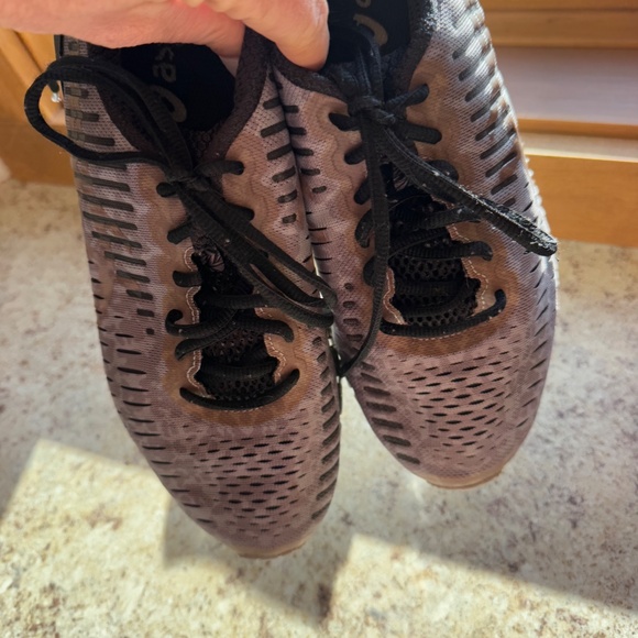 ACICS GEL WOMENS ACTIVE SHOES SIZE 9  ACICS AWARDED FOR BEST ACTIVE SHOES FOR IN - Picture 2 of 8